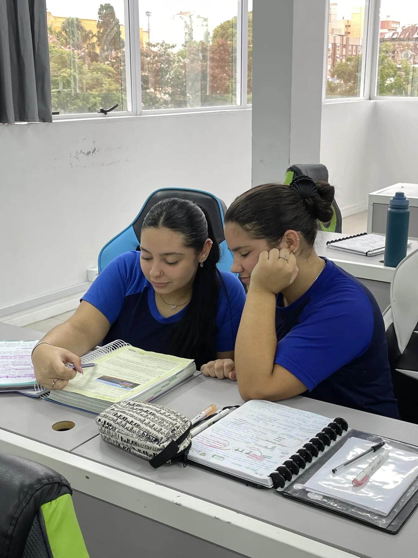 Ensino Médio no Colégio Praça XV